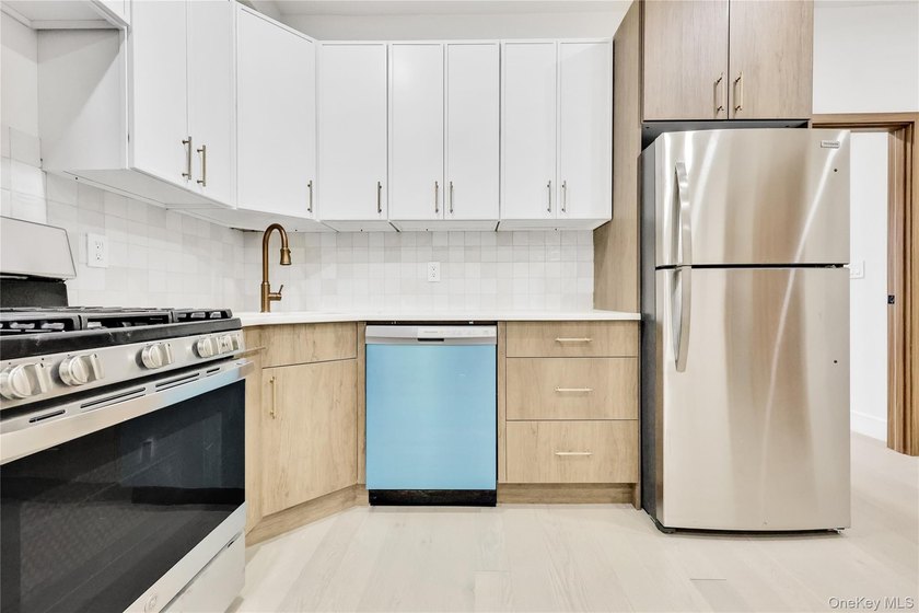 Beyond Gorgeous 3 Family home. The Most unique and extra modern - photo 12
