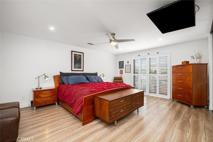Seize this exceptional opportunity to own a spacious, updated - photo 28
