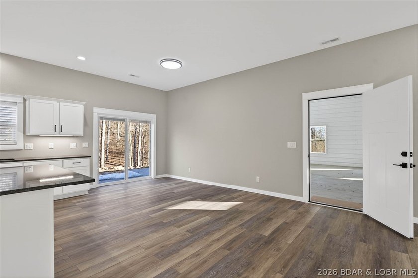 New construction 3-bedroom, 2-bath home situated on 4.66+/- - photo 11