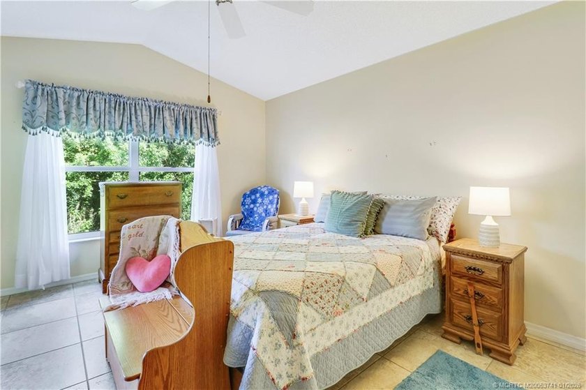 Welcome to this charming, well maintained 2-bedroom, 2-bath home - photo 27
