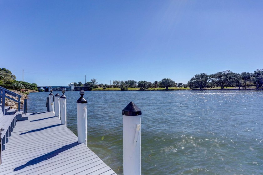 Welcome to 336 Golfview Road, Unit 905, a highly desirable - photo 40