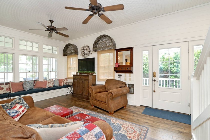 Spend your weekends on the water at 206 Watersedge Loop on - photo 4