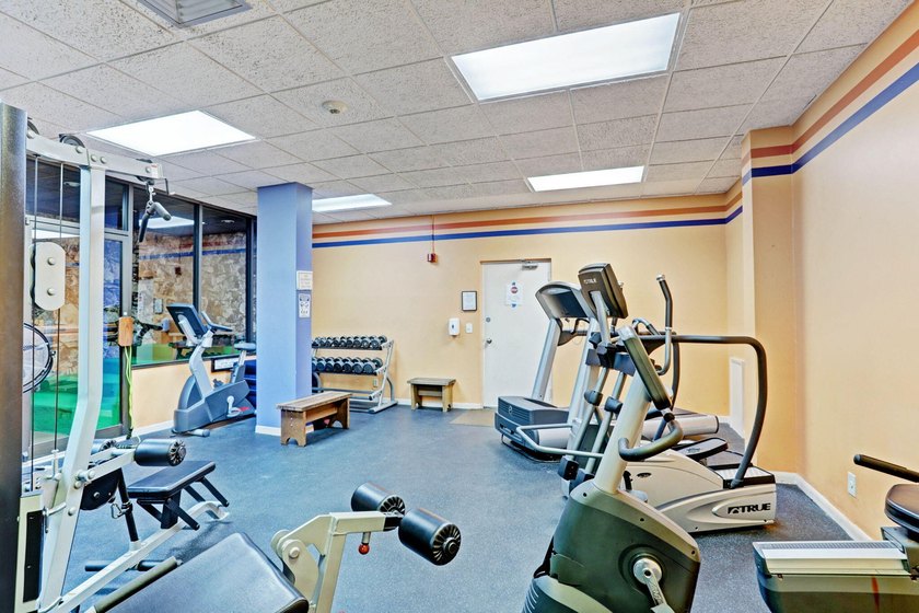 Welcome to 336 Golfview Road, Unit 905, a highly desirable - photo 44