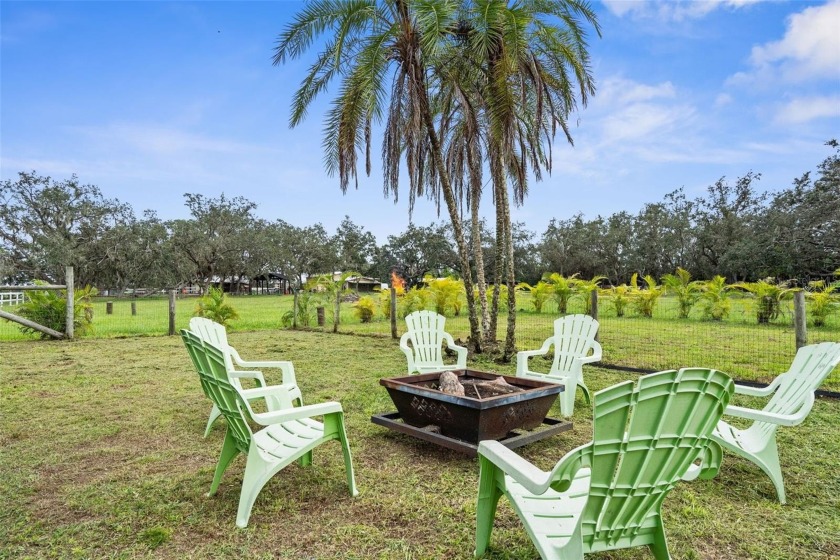 Impeccable 10-Acre *High-and-Dry* Estate: A Masterpiece of - photo 42