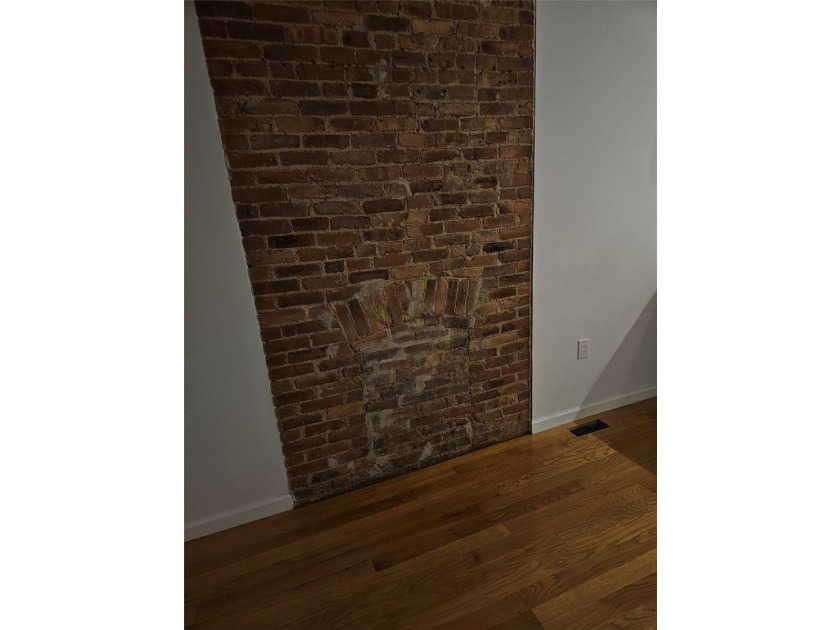 COMPLETE GUT RENOVATION, JUST COMPLETED, MARCH 2025 - photo 4