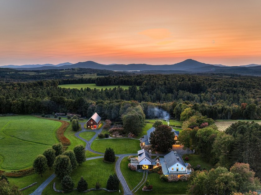 Exceptionnel domaine de 32 hectares alliant histoire locale et - photo 4