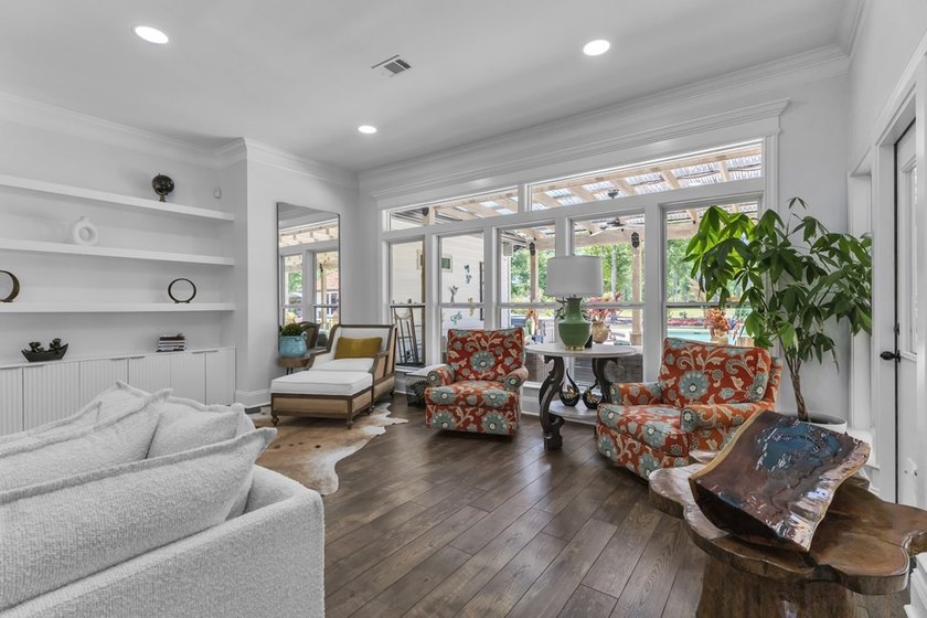 Situated on nearly 5 private acres, this exceptional estate - photo 13