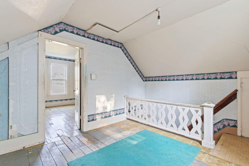Great investment opportunity! Bring your ideas and transform - photo 20