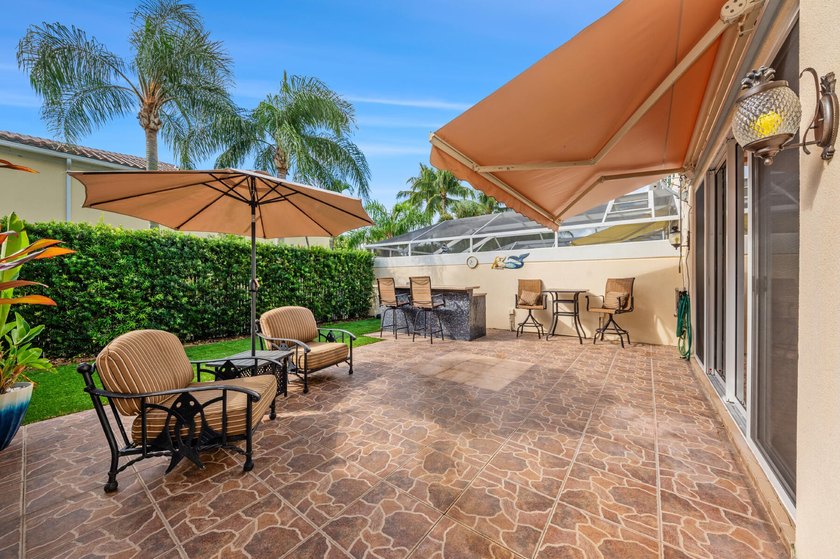 Welcome to this beautifully updated 3-bedroom, 2.5-bath - photo 24