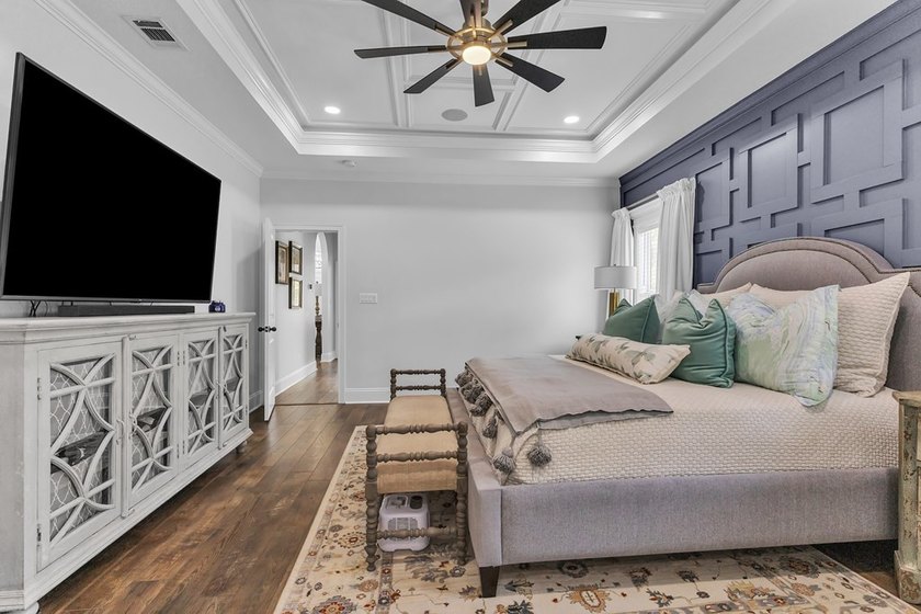 Situated on nearly 5 private acres, this exceptional estate - photo 42