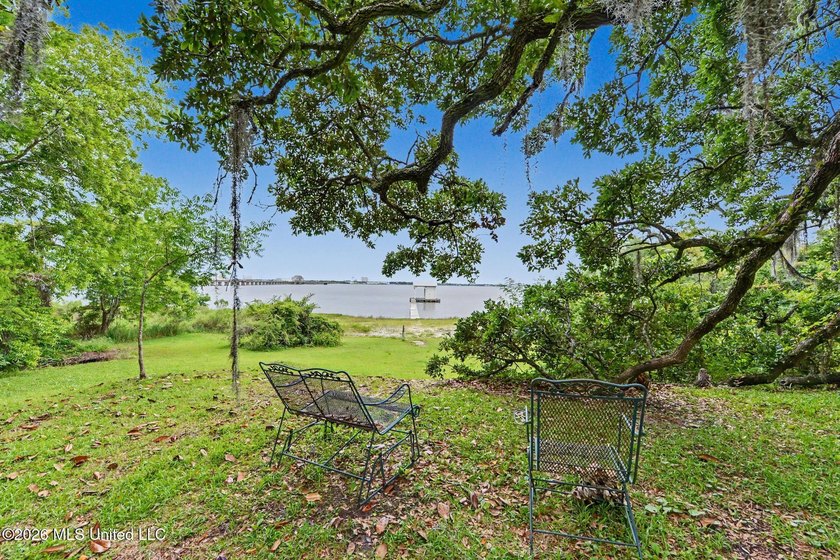 Welcome to one of the Mississippi Gulf Coast's most - photo 43