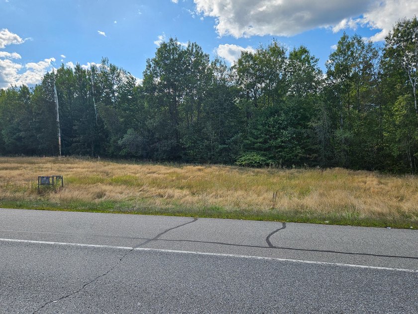 COMMERCIAL LOT WITH GREAT VISIBILITY AND HIGH TRAFFIC COUNT ON - photo 2