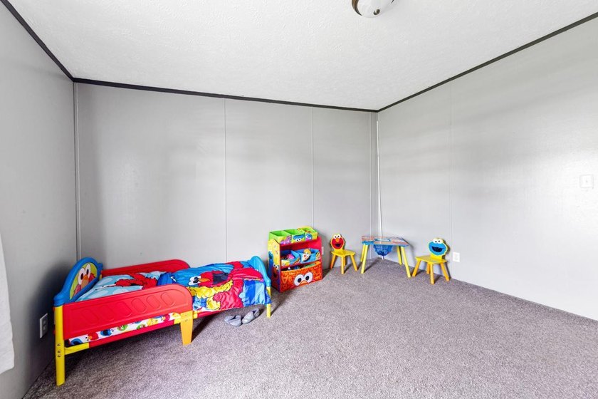 Spacious Living in Avalon Park! ?? This clean, move-in-ready - photo 28