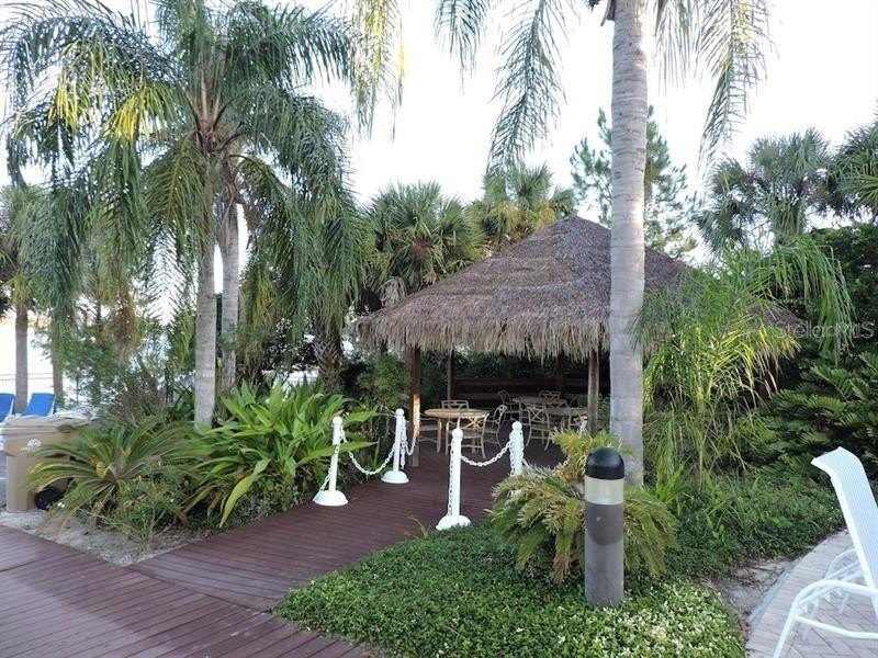 World Class Resort Amenities Await you near all the - photo 11
