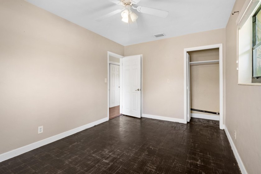 Welcome to this charming 3-bedroom, 2-bath home in the desirable - photo 16