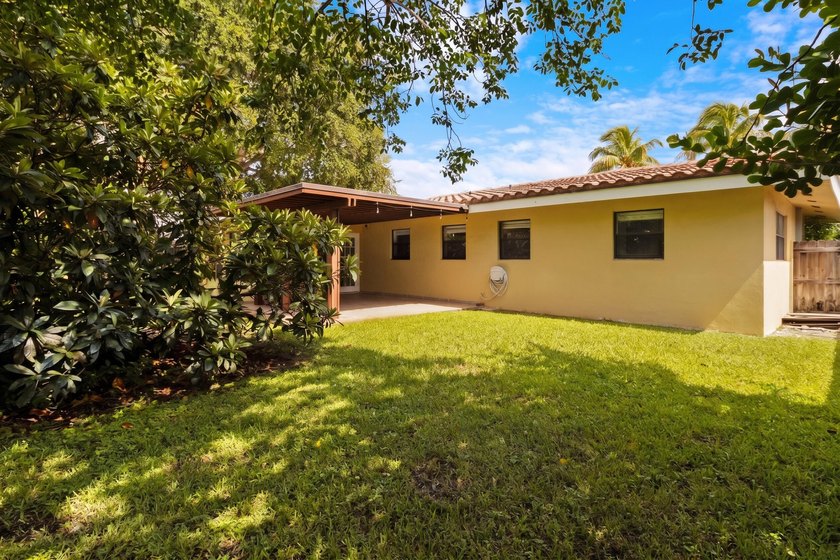 Welcome to this charming 3-bedroom, 2-bath home in the desirable - photo 23