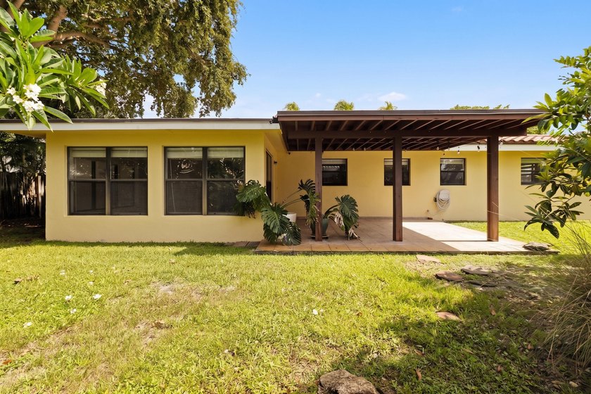 Welcome to this charming 3-bedroom, 2-bath home in the desirable - photo 24