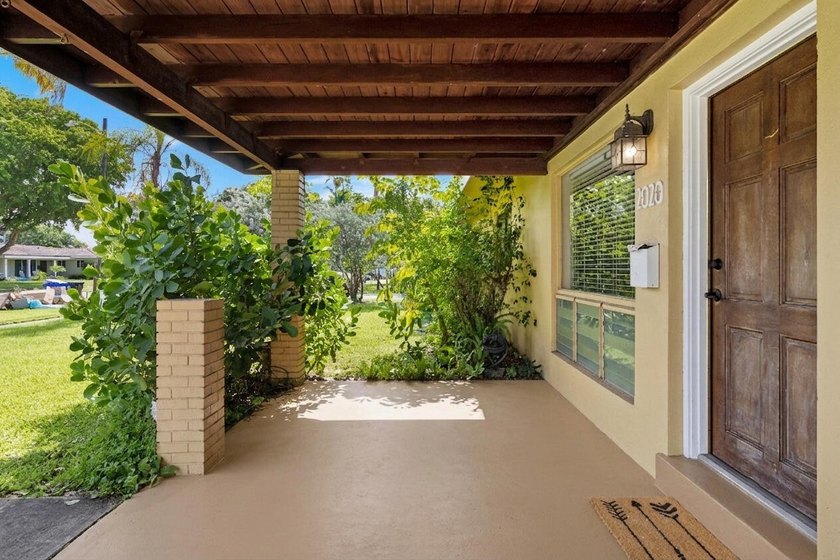 Welcome to this charming 3-bedroom, 2-bath home in the desirable - photo 34