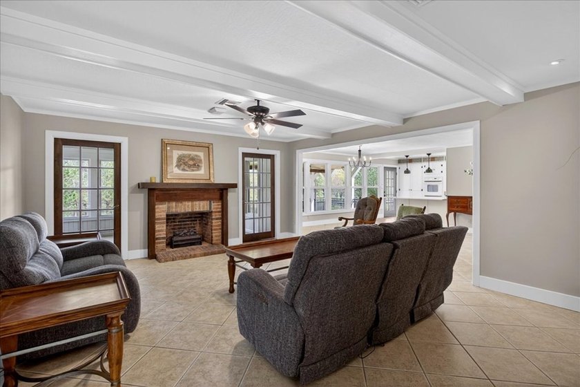 Escape to your own private lakeside retreat! This expansive - photo 8