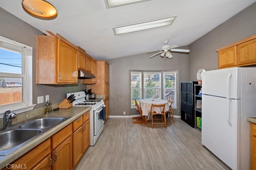 46037 South - photo 12