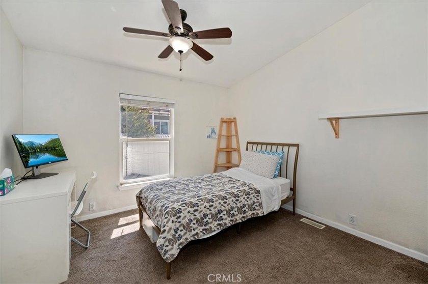 46037 South - photo 20