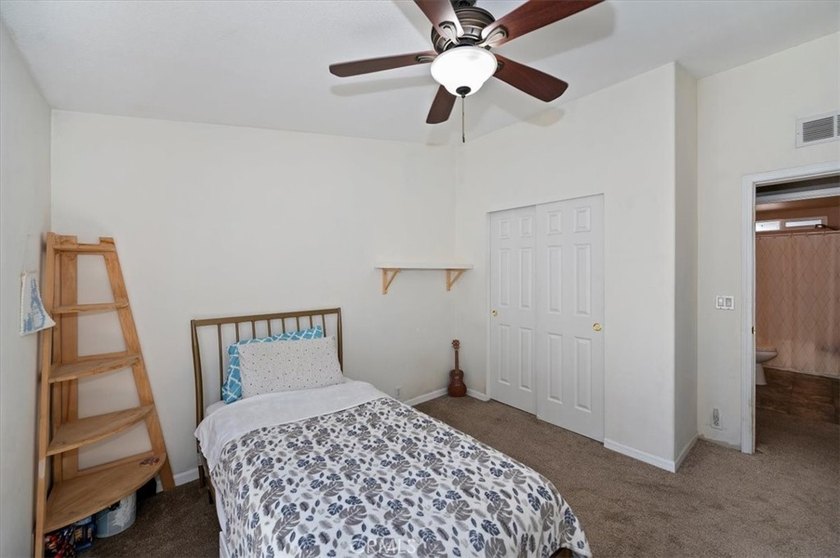 46037 South - photo 21