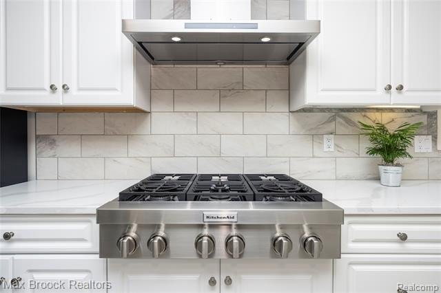 Welcome home to 4860 Lagoons Circle! This exceptional - photo 23