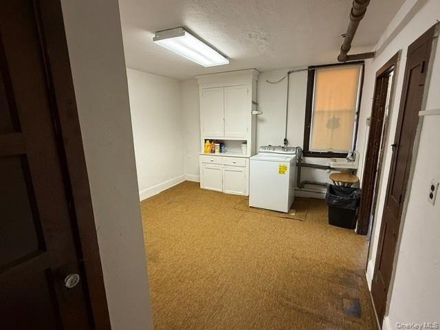 Enjoy a big, finished basement w/high ceilings. Sep. entrance - photo 27