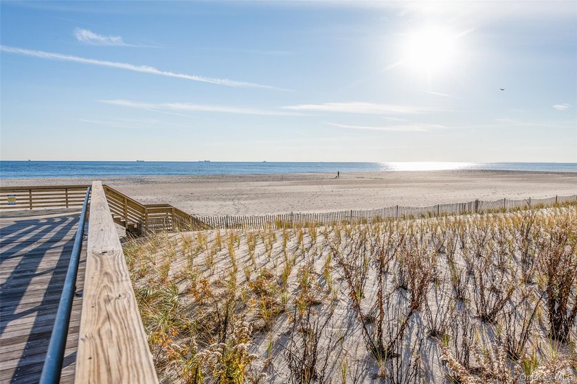 Enjoy coastal living at the Parker Deauville, an oceanfront coop - photo 29