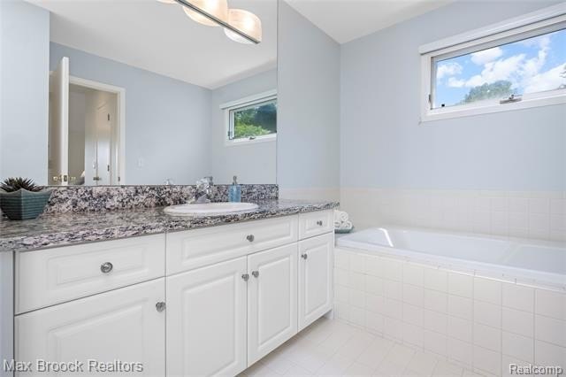 Welcome home to 4860 Lagoons Circle! This exceptional - photo 39