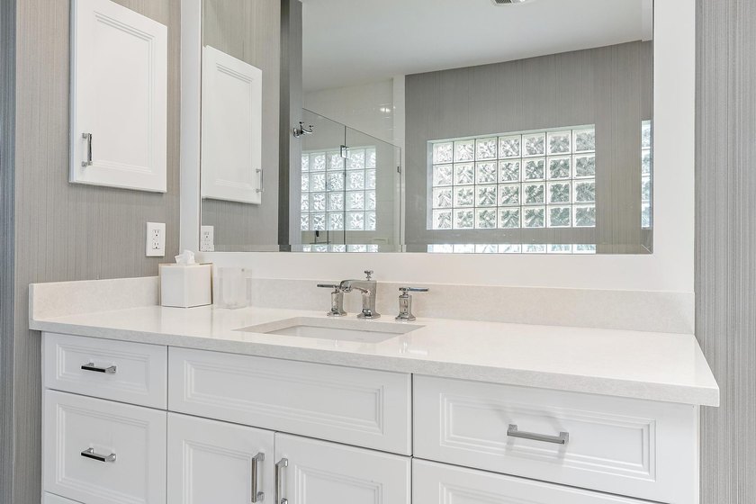 Rare opportunity to own one of only 4 detached with largest Club - photo 8