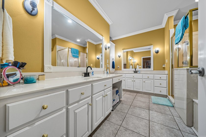 This rare and unique Millennium Bay beauty has extras upon - photo 25