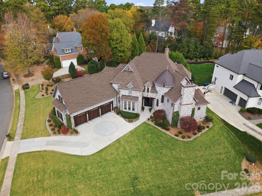 HUGE Price Improvement!! This 5,906 sq ft French Provincial - photo 3