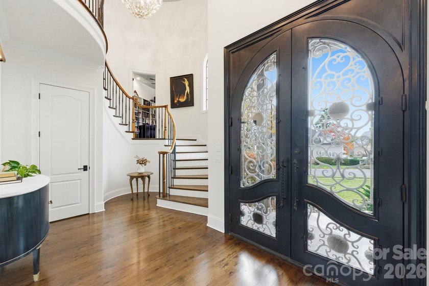 HUGE Price Improvement!! This 5,906 sq ft French Provincial - photo 4