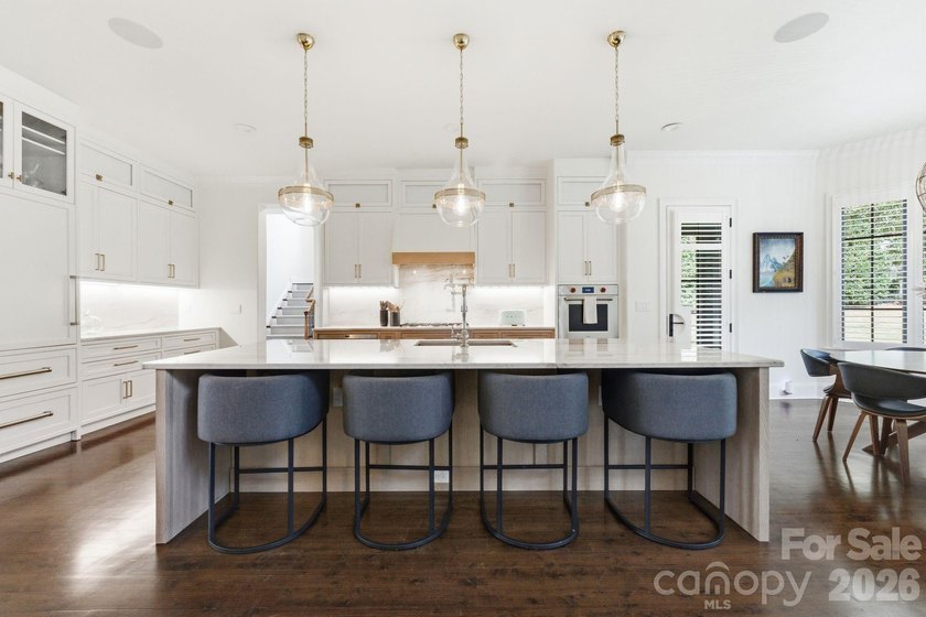 HUGE Price Improvement!! This 5,906 sq ft French Provincial - photo 10