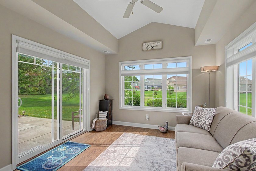 Beautiful DAYTON MINNESOTA home. Association provides lawn care - photo 39