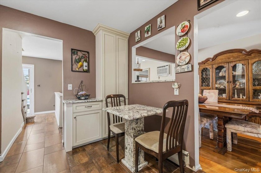 Welcome to 2565 Natta Blvd, a beautifully maintained 4-bedroom - photo 11