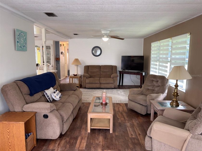 Looking for a 55+ mobile home community with lots of activities - photo 15