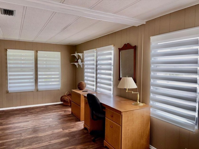 Looking for a 55+ mobile home community with lots of activities - photo 17