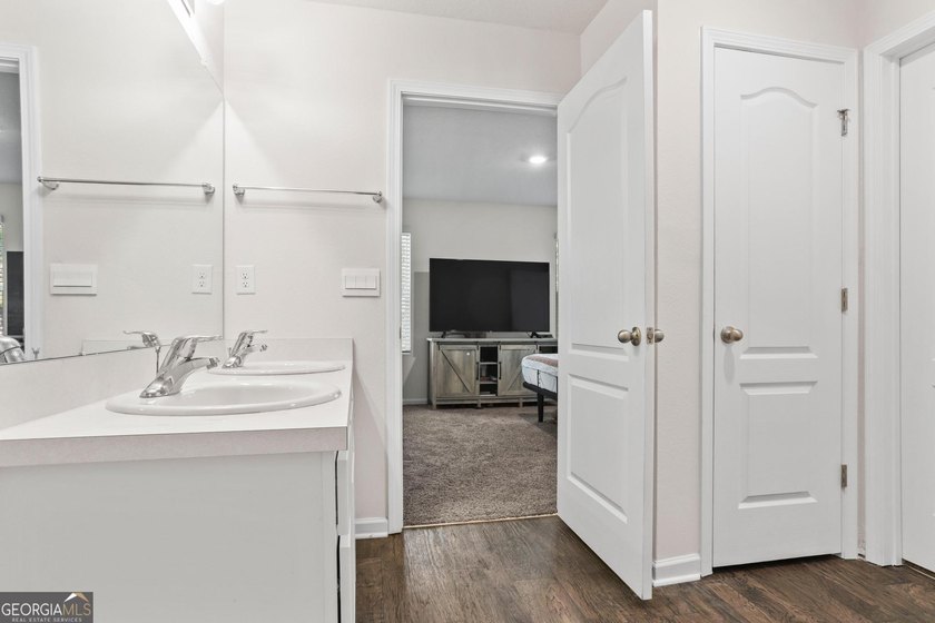 Welcome to Bartram Place! This 3-bedroom, 2-bath home offers a - photo 24