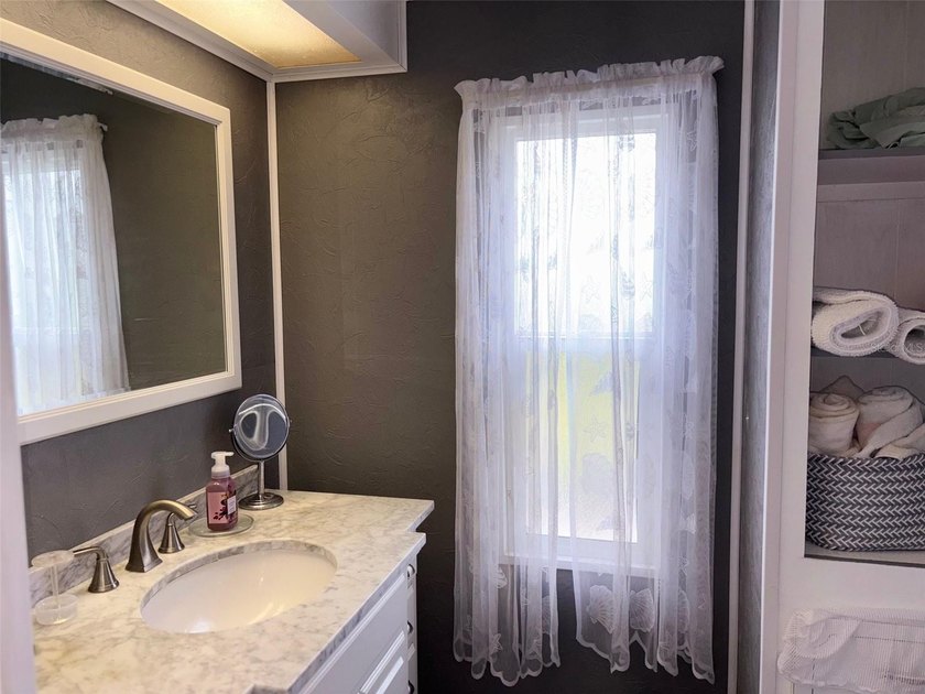 Looking for a 55+ mobile home community with lots of activities - photo 30