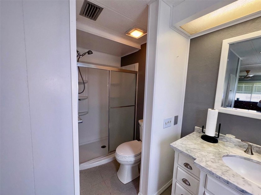 Looking for a 55+ mobile home community with lots of activities - photo 31