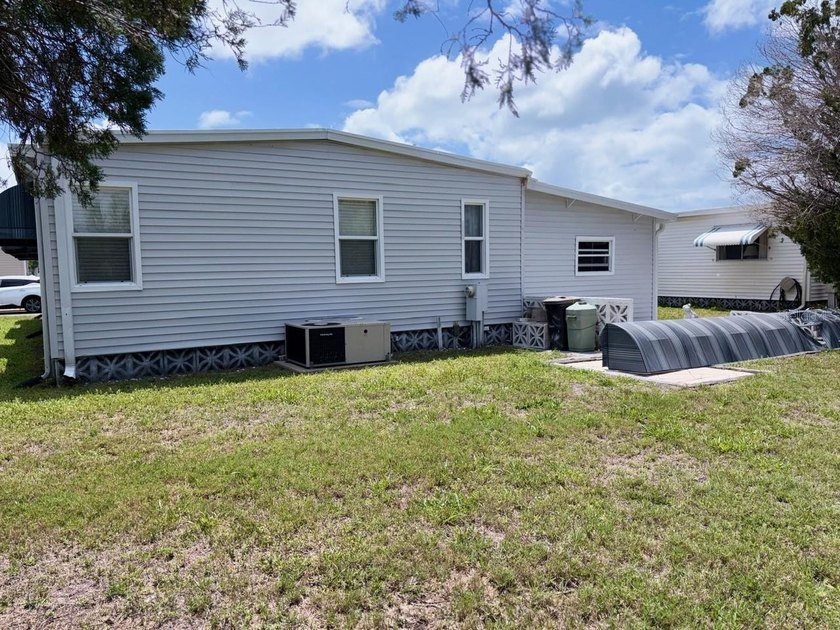 Looking for a 55+ mobile home community with lots of activities - photo 38