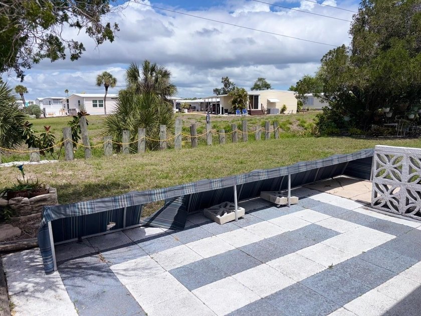 Looking for a 55+ mobile home community with lots of activities - photo 43