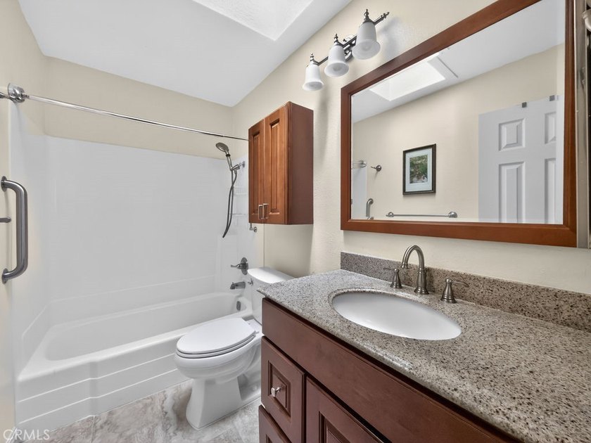 COME HOME TO YOUR BEACH CONDO! THIS MAGNIFICENT 2 BEDROOM - 2 - photo 20
