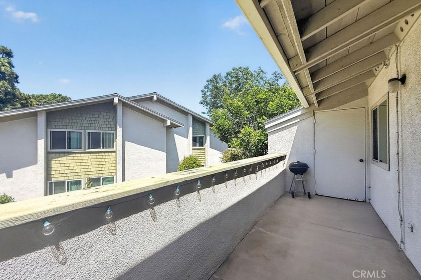COME HOME TO YOUR BEACH CONDO! THIS MAGNIFICENT 2 BEDROOM - 2 - photo 21