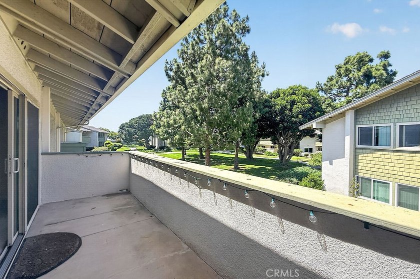 COME HOME TO YOUR BEACH CONDO! THIS MAGNIFICENT 2 BEDROOM - 2 - photo 22