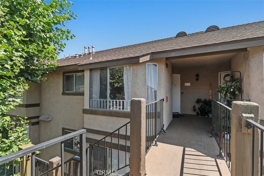 Welcome to this beautiful two-bedroom, two-bathroom home nestled - photo 29