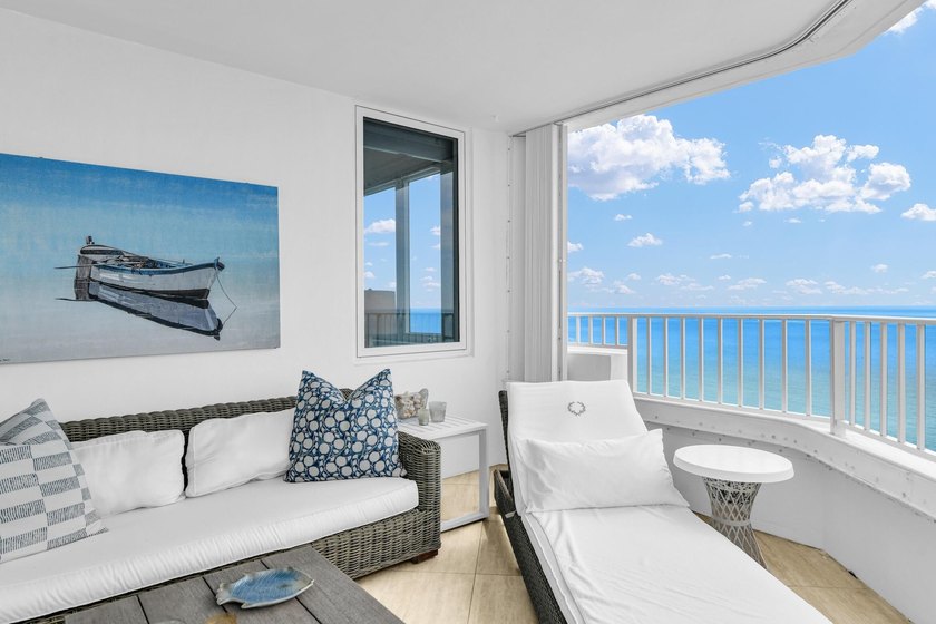 Welcome to this stunning and rarely available waterfront - photo 20