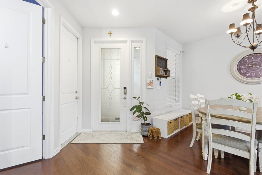 Beautifully updated newer-construction townhome in the - photo 4
